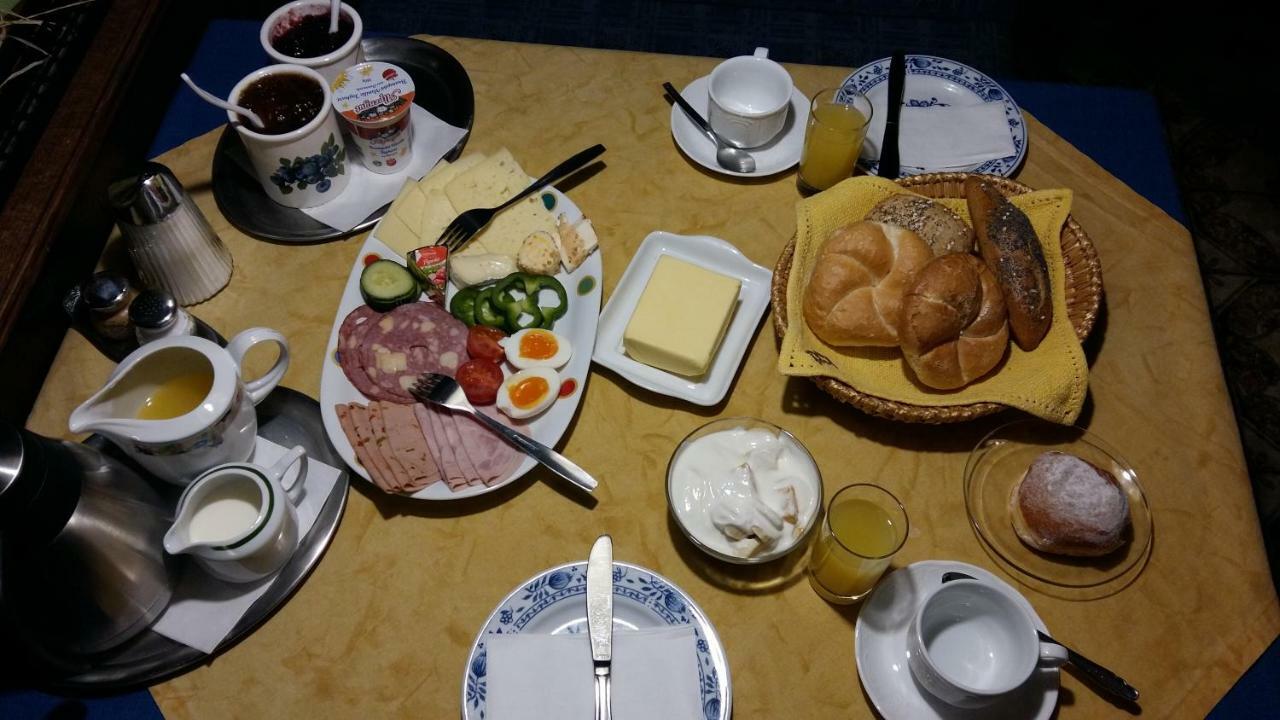 Hotel/Pension Rosengarten Franking ภายนอก รูปภาพ